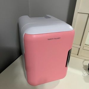Vanity planet mini fridge for facial products